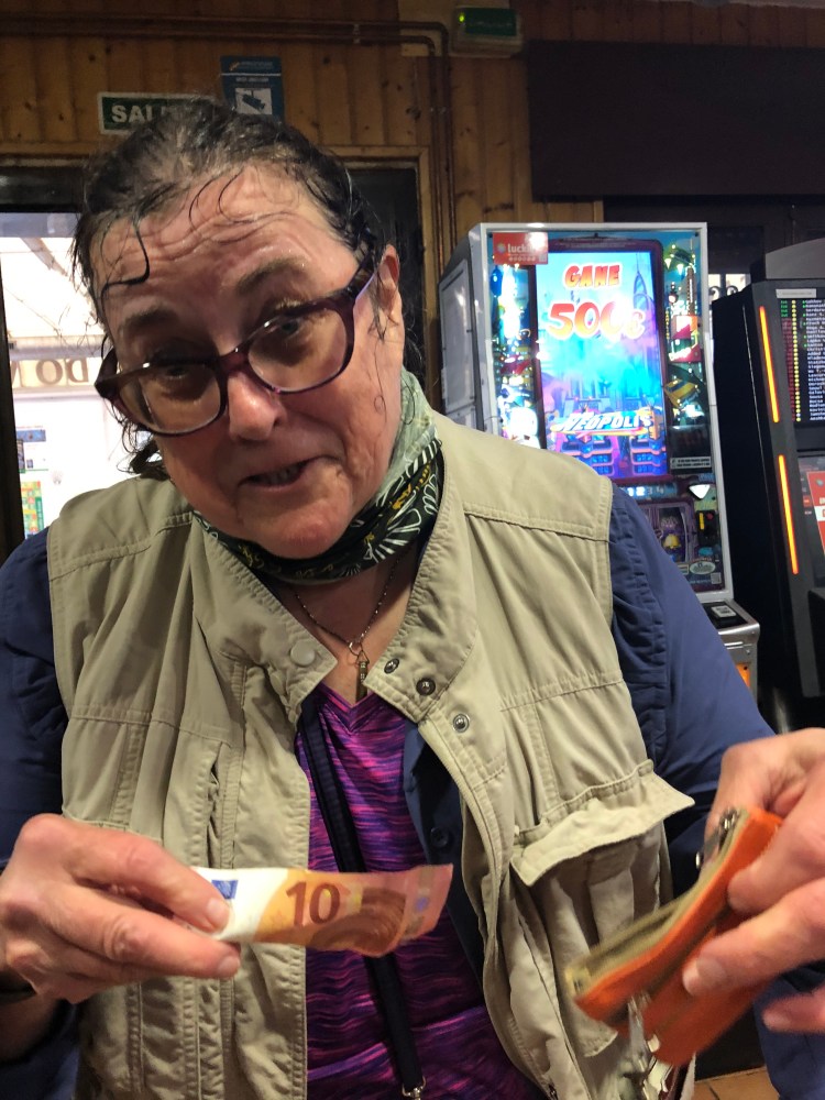 47054804-537F-4755-B577-BD33A564EEDA